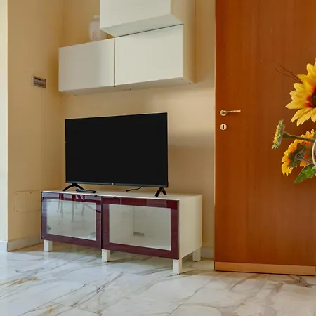 Homiday- Incanto - Un Respiro Dalla Torre Di Apartamento